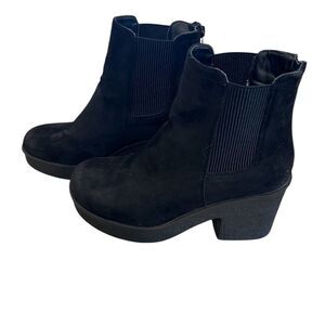 Pierre dumas ankle boots size 7.5